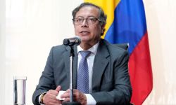 الرئيس الكولومبي يتهم ترامب بشراكة الإبادة في غزة ويدعو لاعتقال نتنياهو